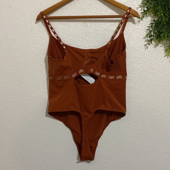 Fabletics Yitty Rust Spotlight Shaping Demi Cup Thong Bodysuit - Picture 6 of 11